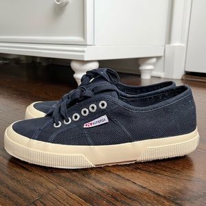 8W / 39 EU - NEW 2750 Cotu Classic Canvas Sneakers